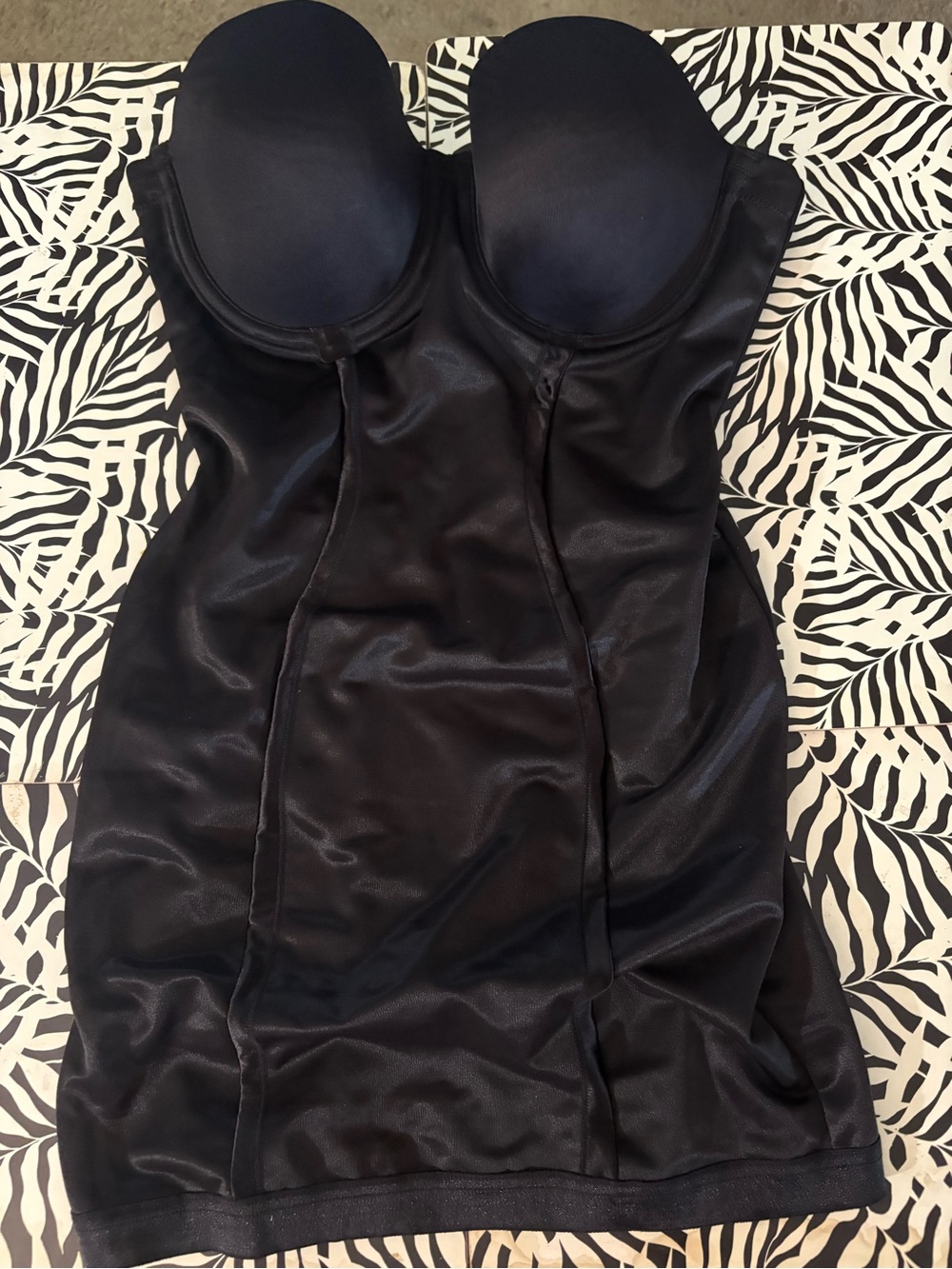 Maidenform Flexees Black Strapless Bodyslip with Built-In Cups